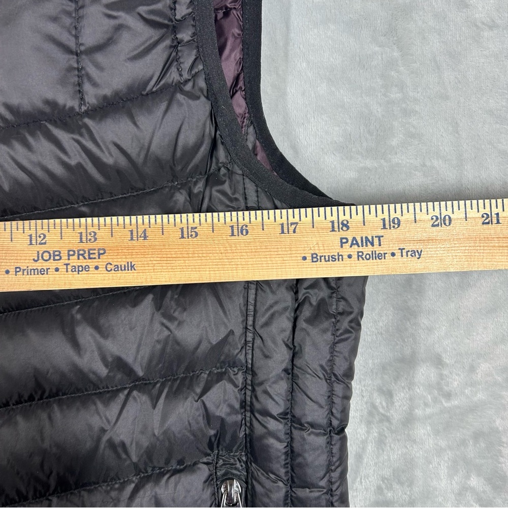 Tumi Pax Puffer Vest L Black Full Zip Down Feather Travel Packable Pillow Womens - Picture 6 of 9